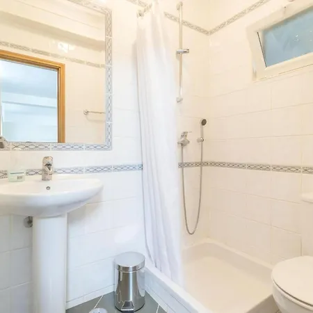 Spacious Living Private Pool Tranquil Setting Close To Beaches Restaurants Villa *