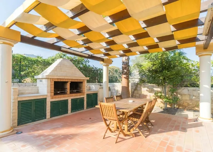 Villa Spacious Living Private Pool Tranquil Setting Guia (Faro)
