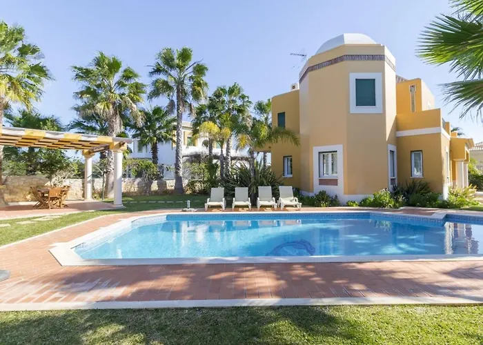 Spacious Living Private Pool Tranquil Setting Villa *