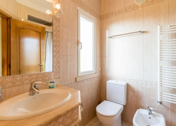 Spacious Living Private Pool Tranquil Setting Villa Guia (Faro)