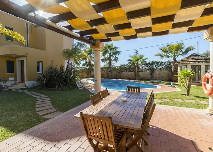Spacious Living Private Pool Tranquil Setting Villa Guia (Faro)